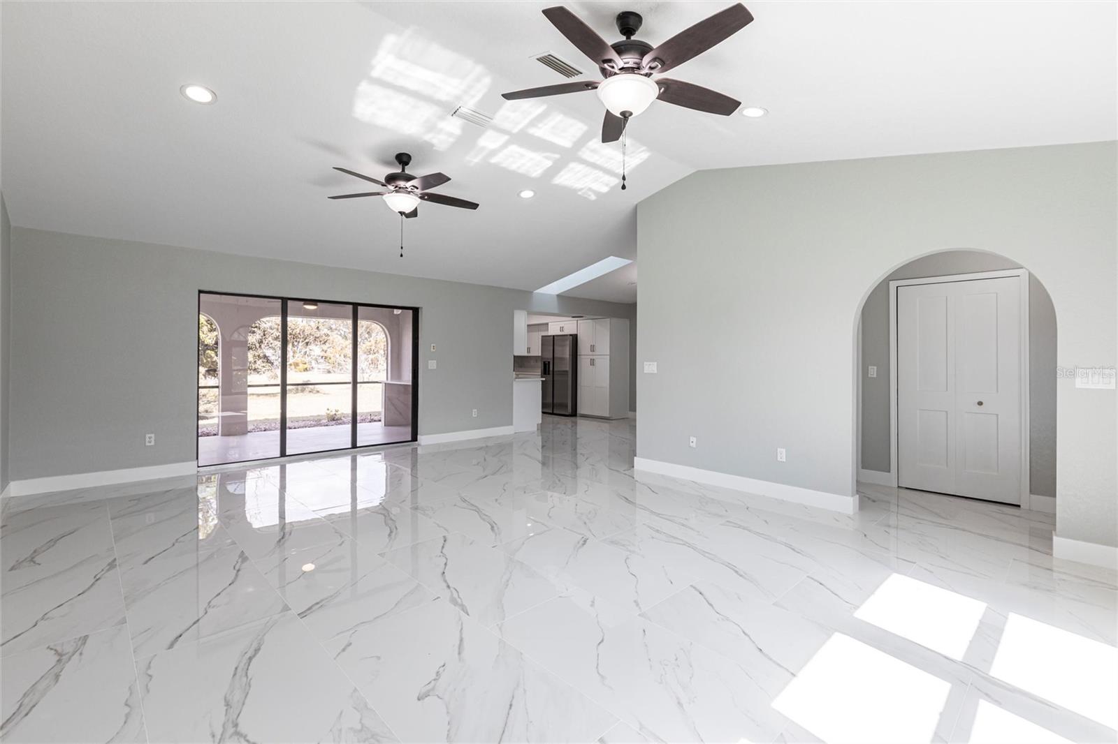 Image 6 of 40 For 1147 Yachtsman Lane