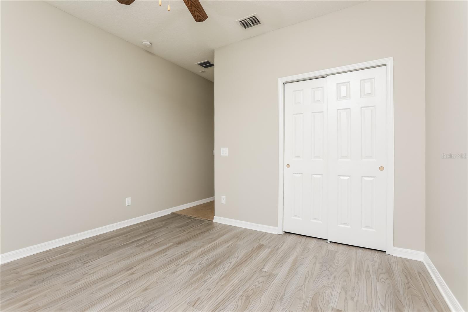 Image 11 of 16 For 1821 Candlenut Circle