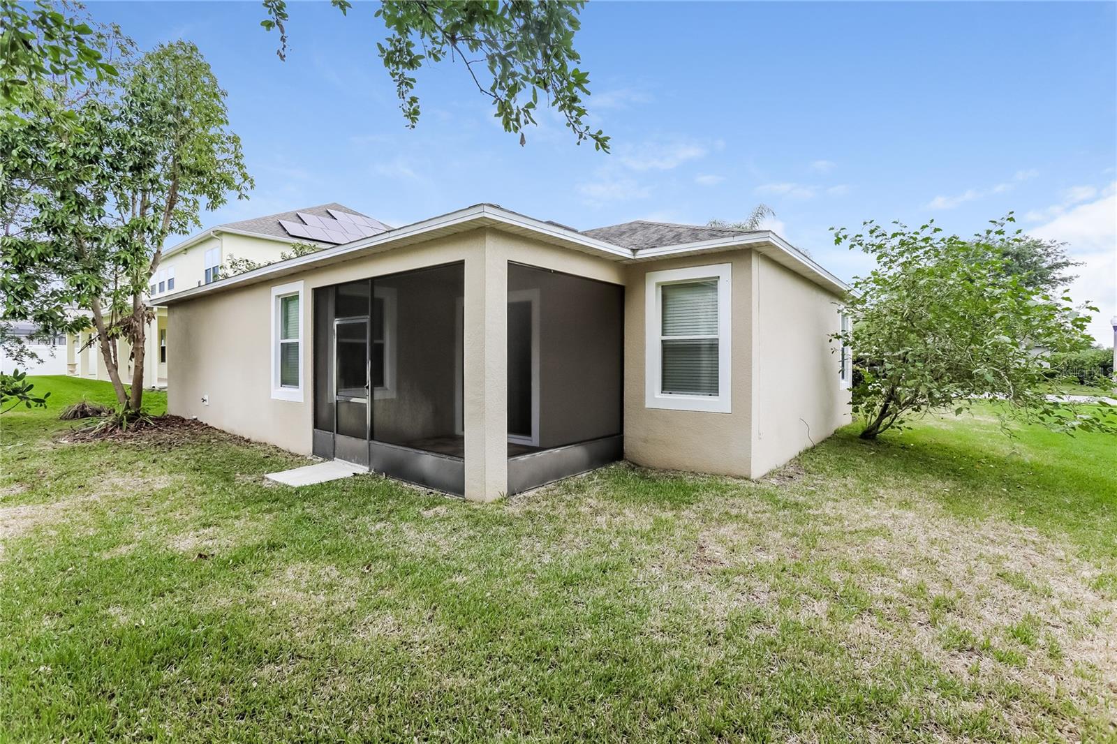 Image 15 of 16 For 1821 Candlenut Circle
