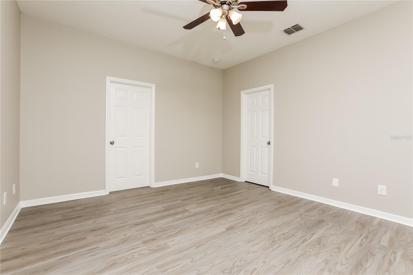 Image 8 of 16 For 1821 Candlenut Circle