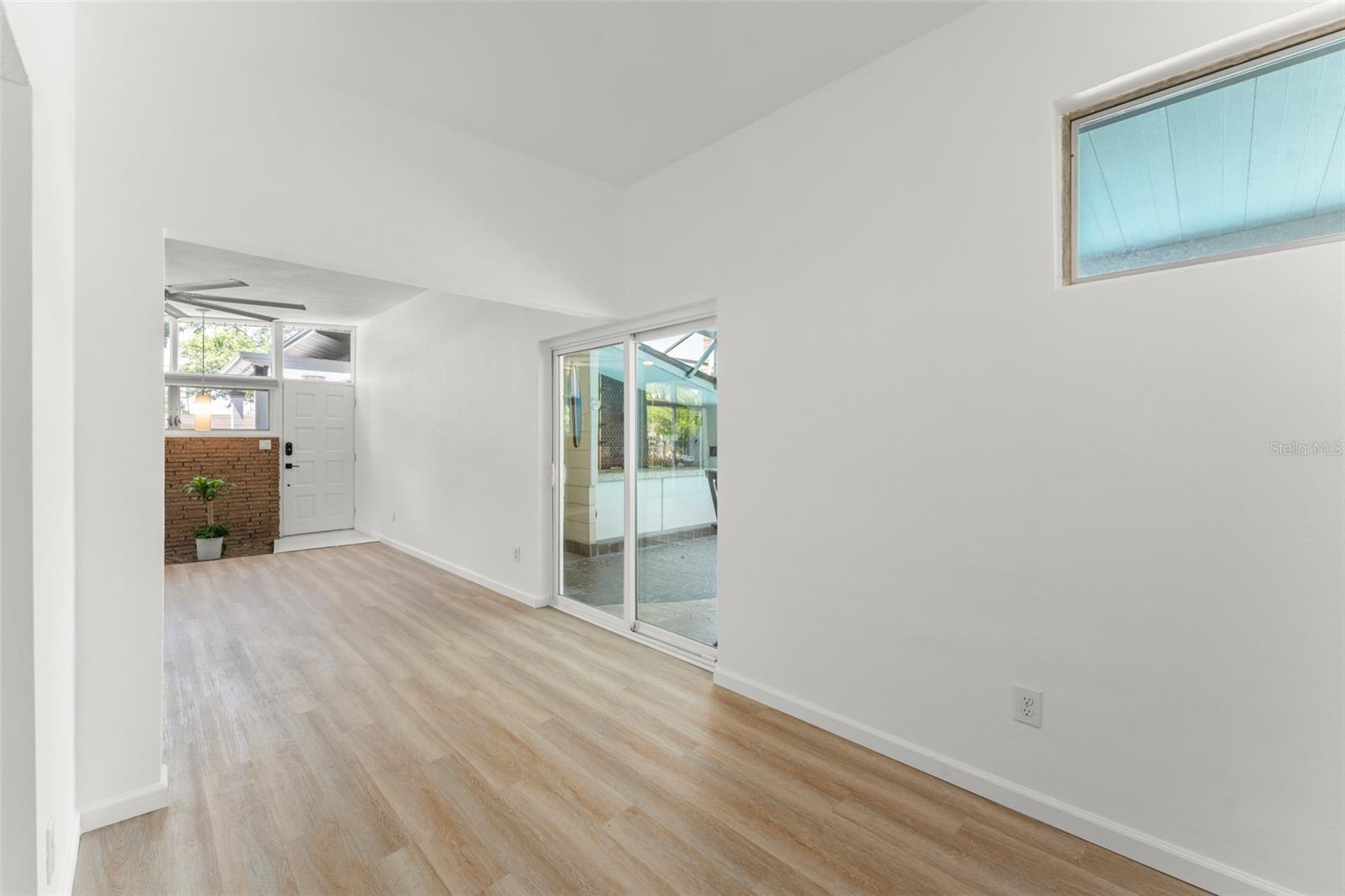 Image 8 of 42 For 7712 Hoosier Place