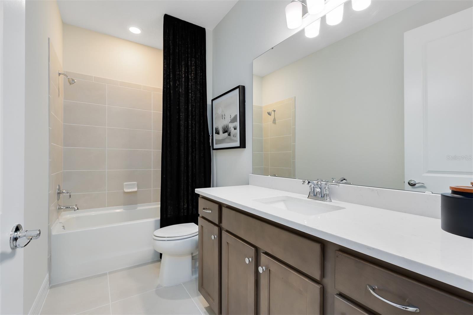 Image 17 of 20 For 3814 Blue Vale Drive
