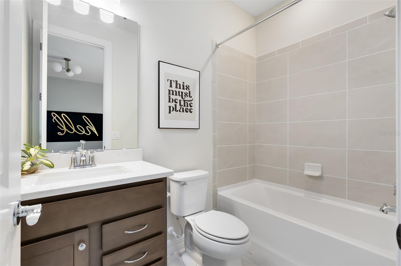 Image 18 of 20 For 3814 Blue Vale Drive
