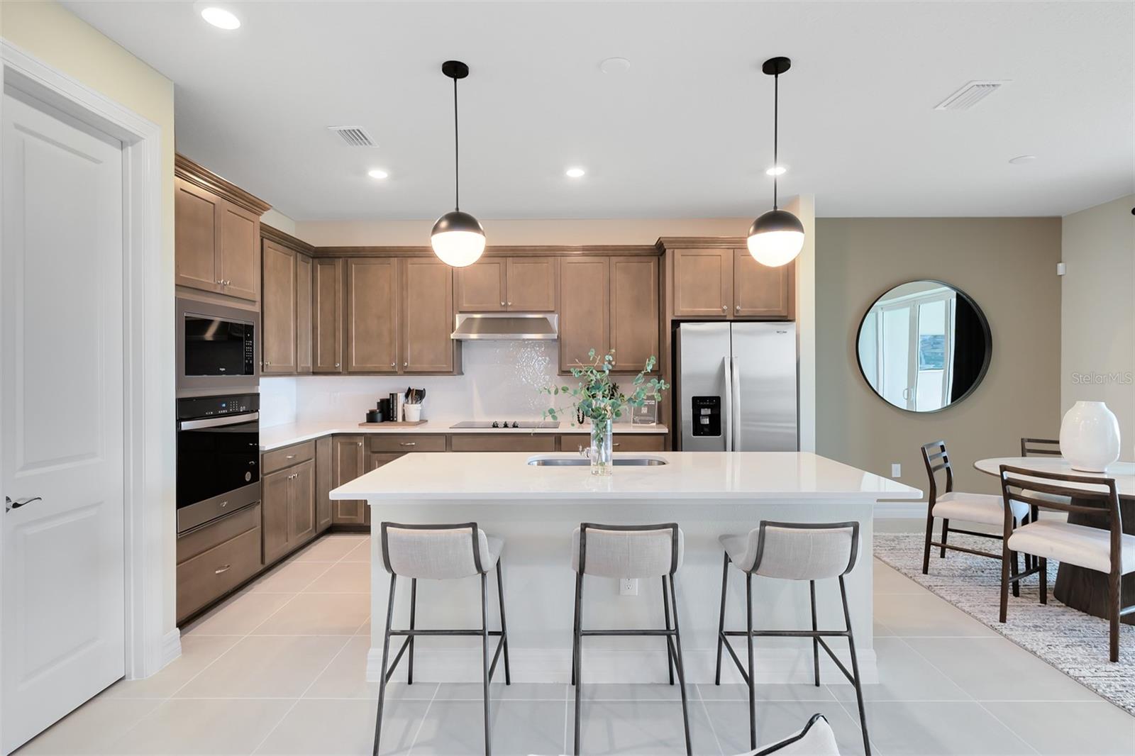 Image 3 of 20 For 3814 Blue Vale Drive
