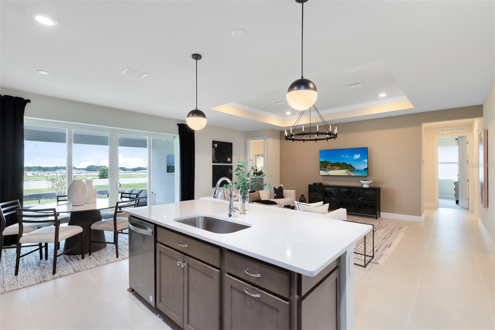 Image 5 of 20 For 3814 Blue Vale Drive