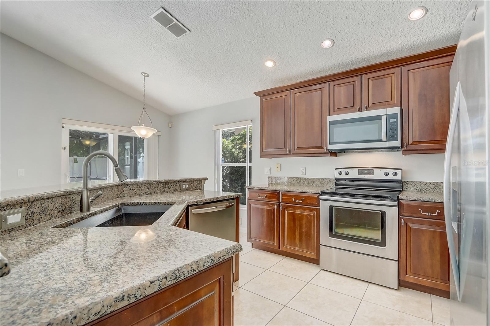 Image 13 of 30 For 3539 Foxcroft Circle