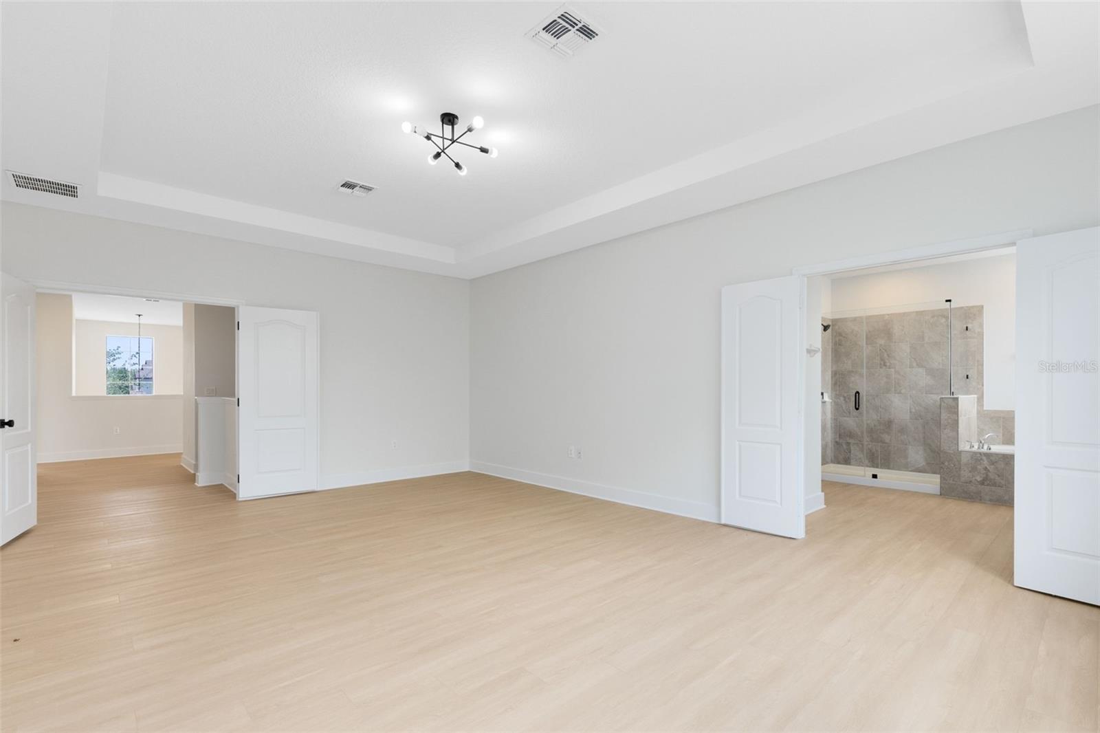 Image 20 of 40 For 5116 Sorrento Boulevard W