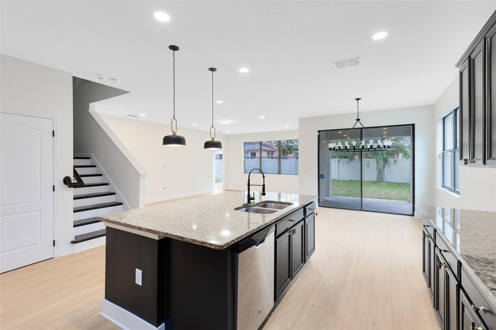 Image 26 of 40 For 5116 Sorrento Boulevard W