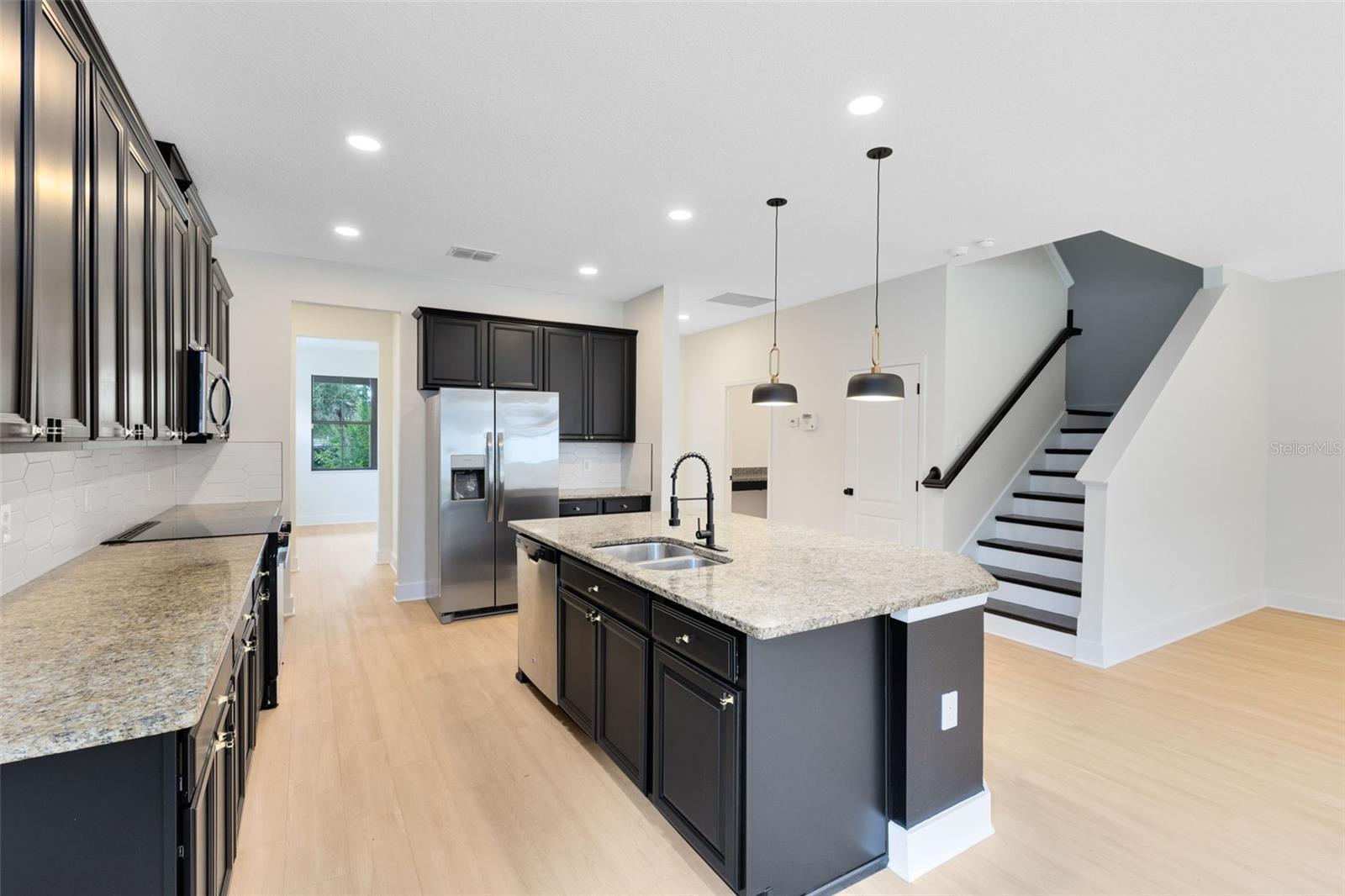 Image 27 of 40 For 5116 Sorrento Boulevard W