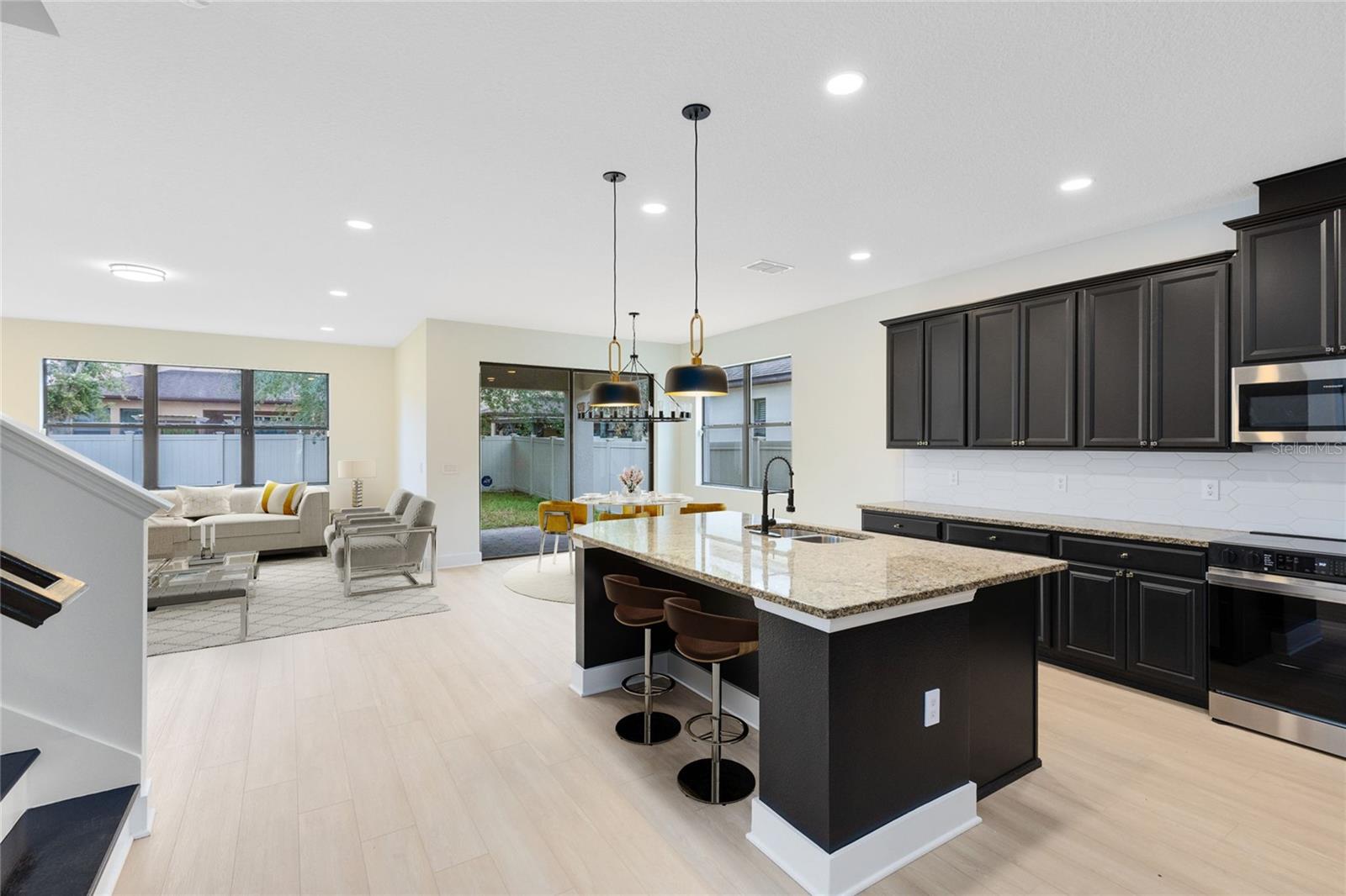 Image 34 of 40 For 5116 Sorrento Boulevard W