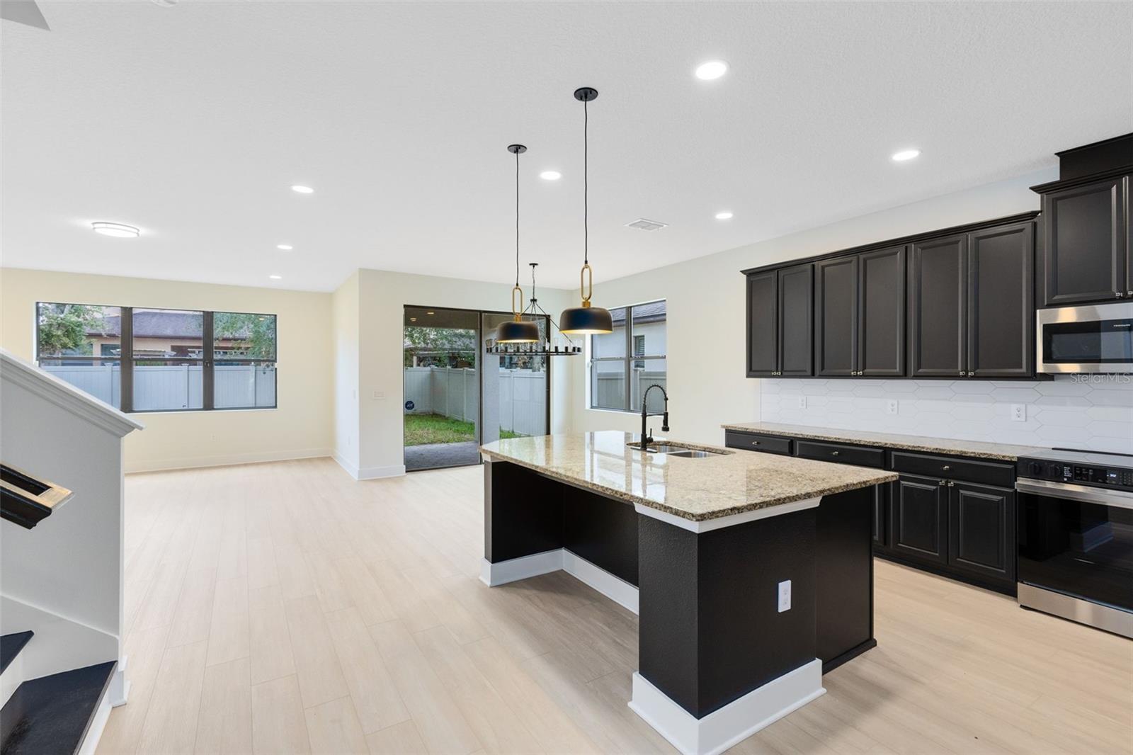 Image 35 of 40 For 5116 Sorrento Boulevard W