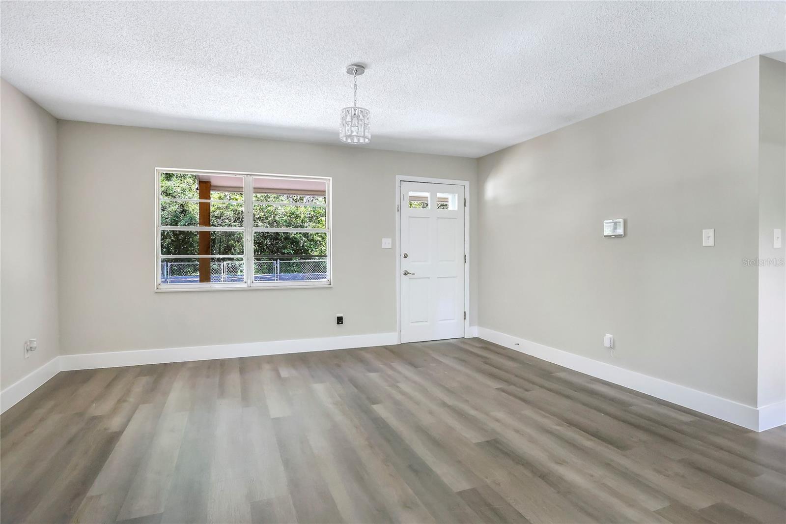Image 4 of 24 For 2536 3rd Avenue