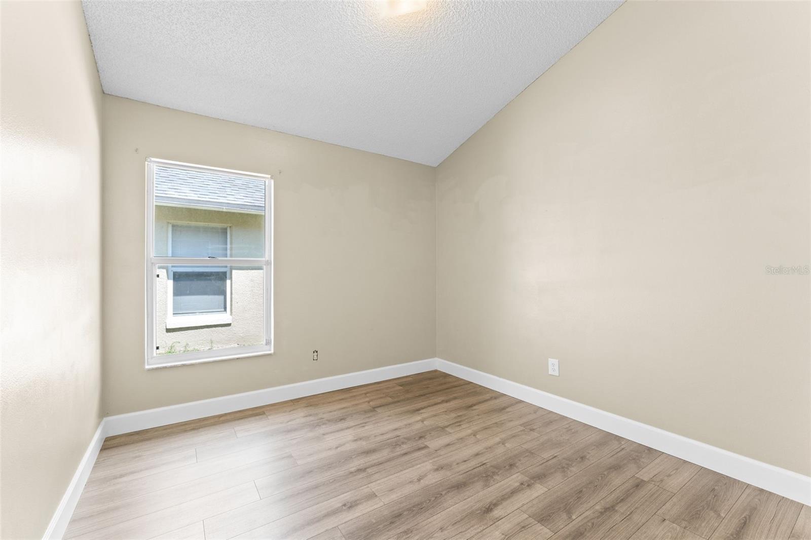 Image 19 of 25 For 13146 Odyssey Lake Way