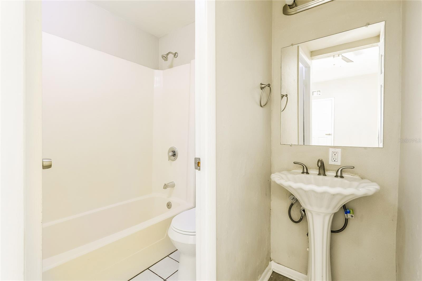 Image 10 of 16 For 5801 Abercorn Drive