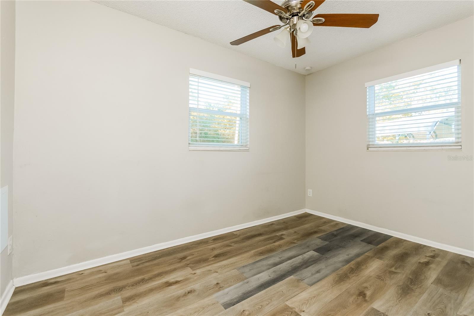 Image 13 of 16 For 5801 Abercorn Drive