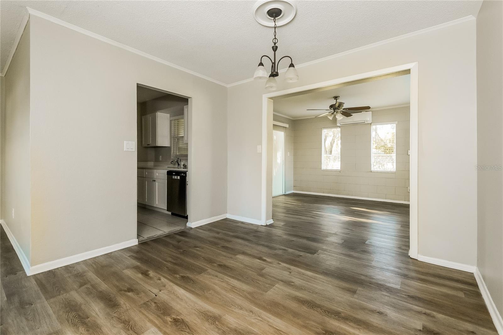 Image 5 of 16 For 5801 Abercorn Drive