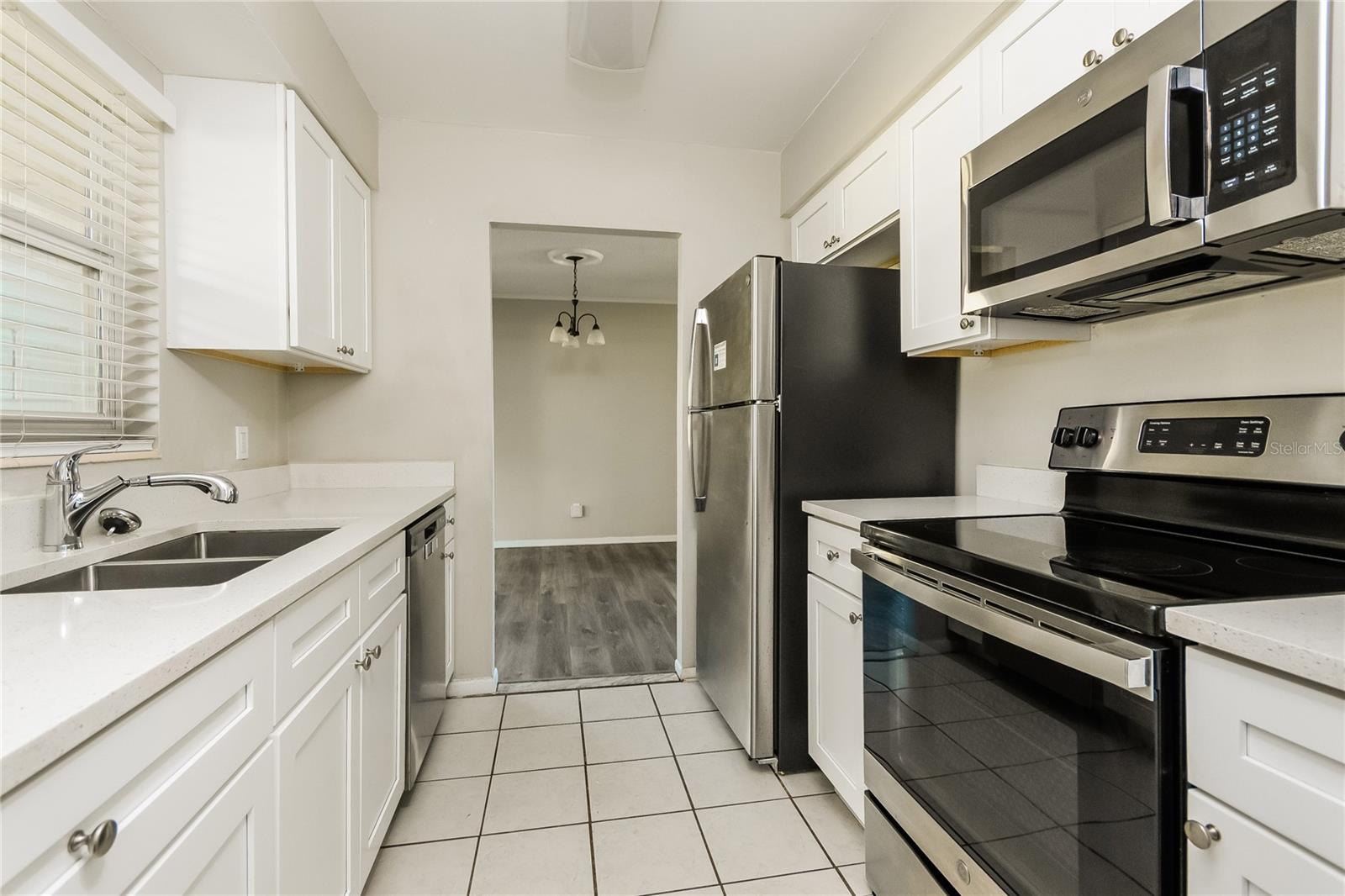 Image 7 of 16 For 5801 Abercorn Drive