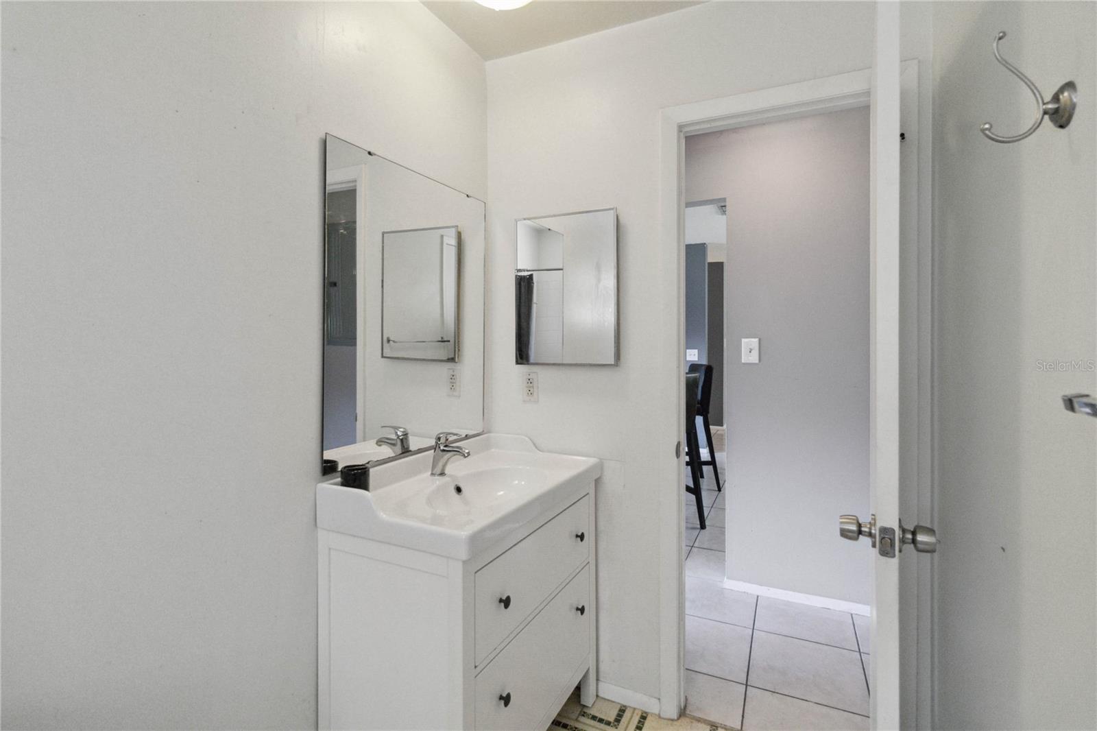 Image 11 of 16 For 4806 Gallant Lane
