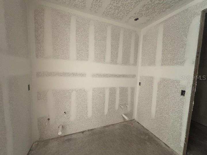 Image 21 of 30 For 706 Junonia Blvd