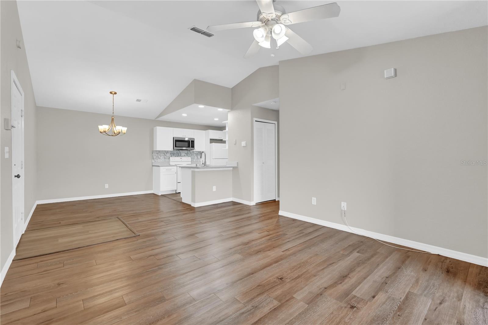 Image 4 of 21 For 8915 Latrec Avenue 2311