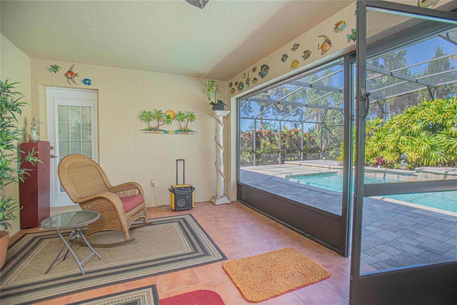 Image 14 of 48 For 4735 Chelsea Court