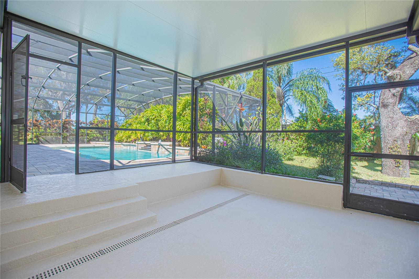 Image 16 of 48 For 4735 Chelsea Court