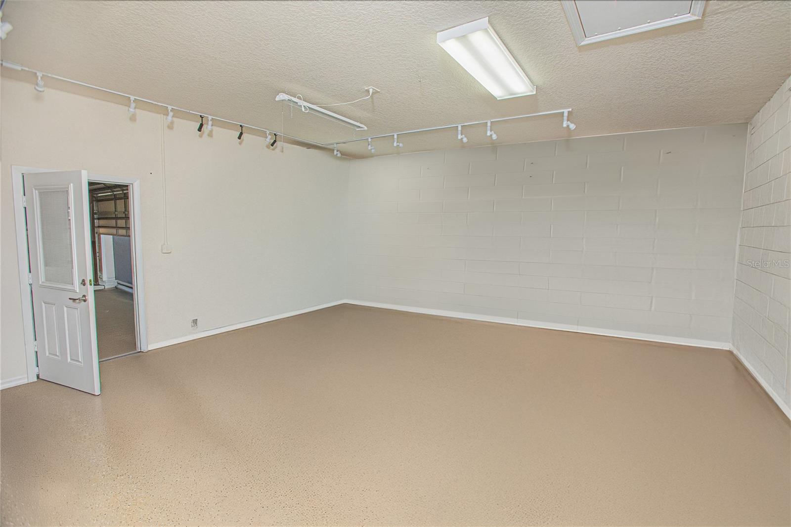 Image 47 of 48 For 4735 Chelsea Court