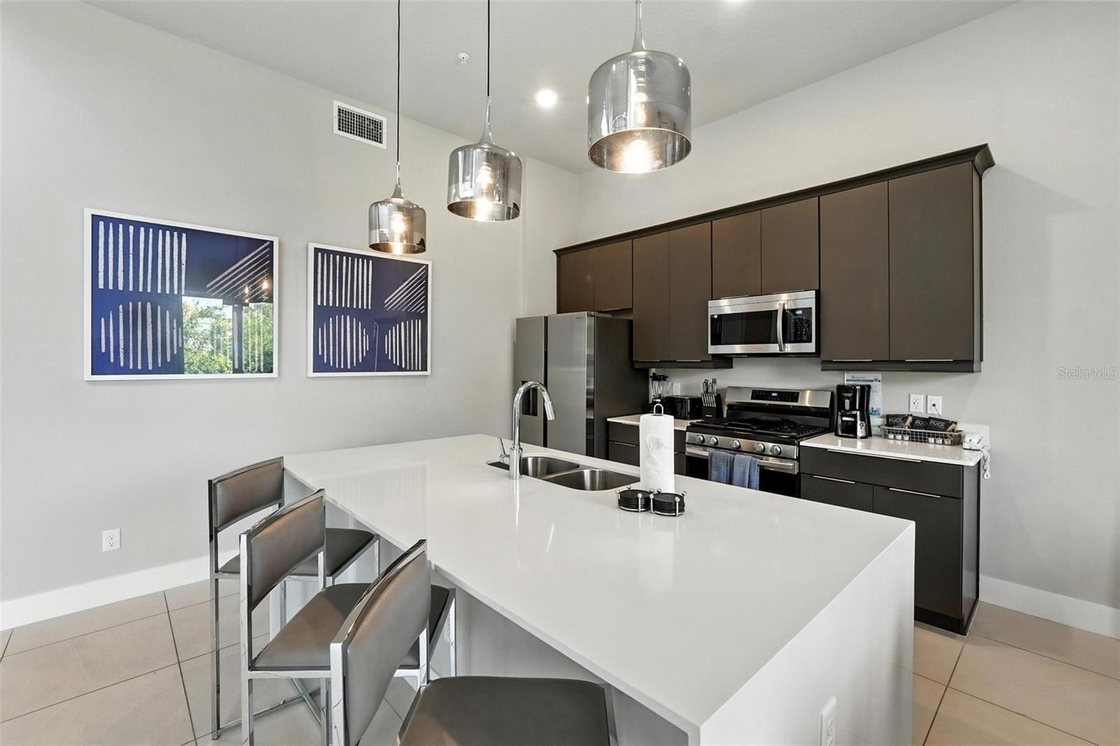 Image 22 of 71 For 7770 Sandy Ridge Drive 234