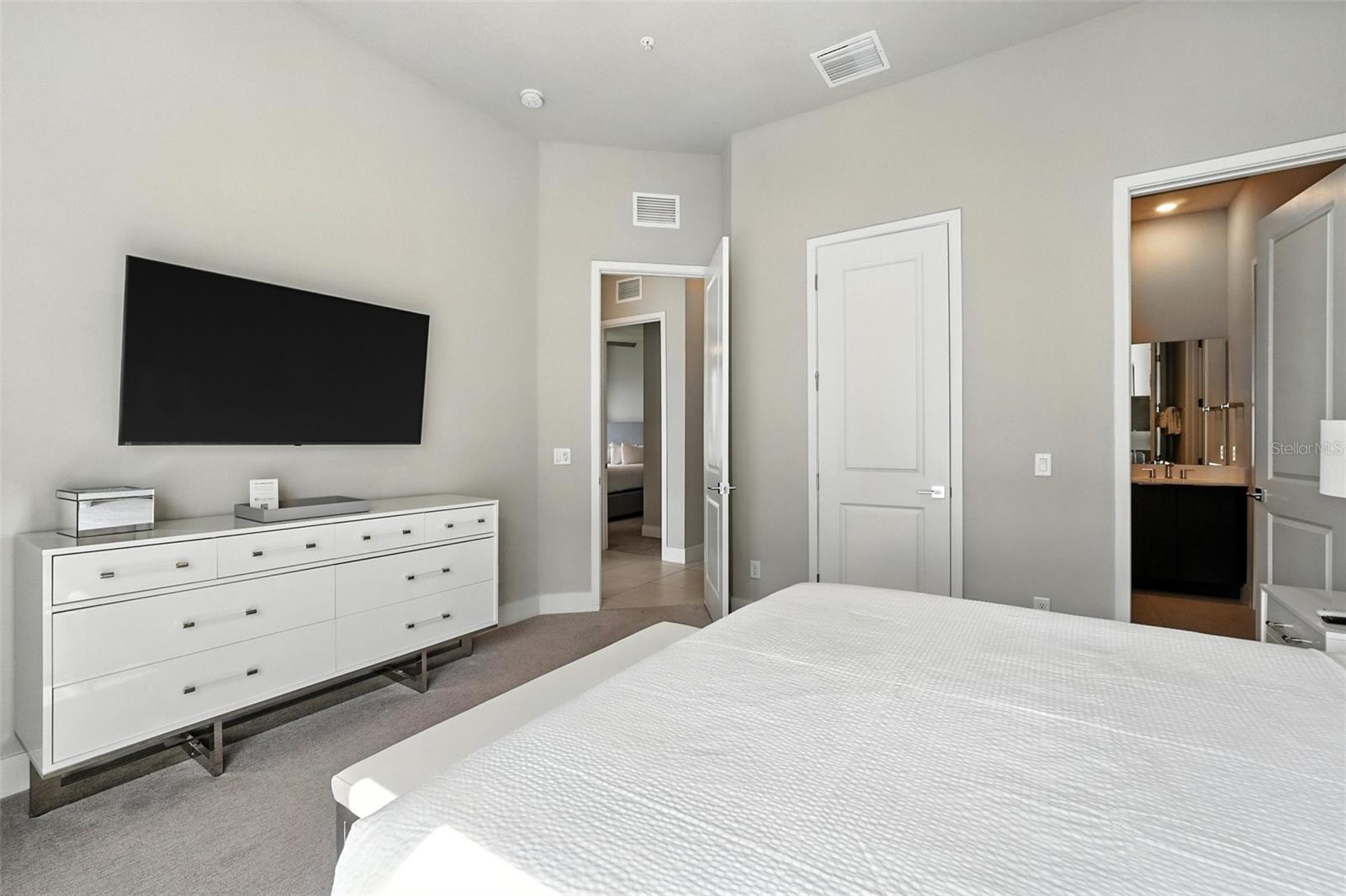 Image 29 of 71 For 7770 Sandy Ridge Drive 234
