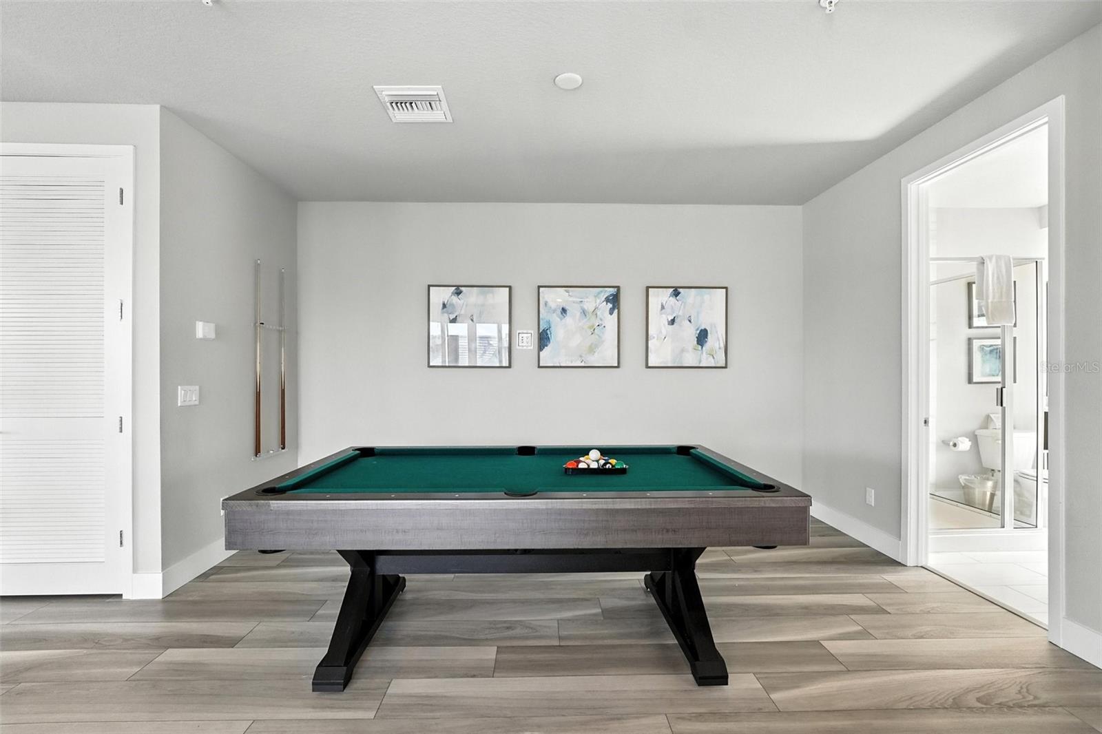 Image 41 of 71 For 7770 Sandy Ridge Drive 234