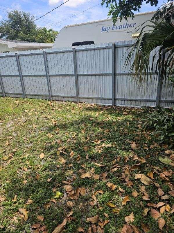 Image 10 of 17 For 1621 78th Way