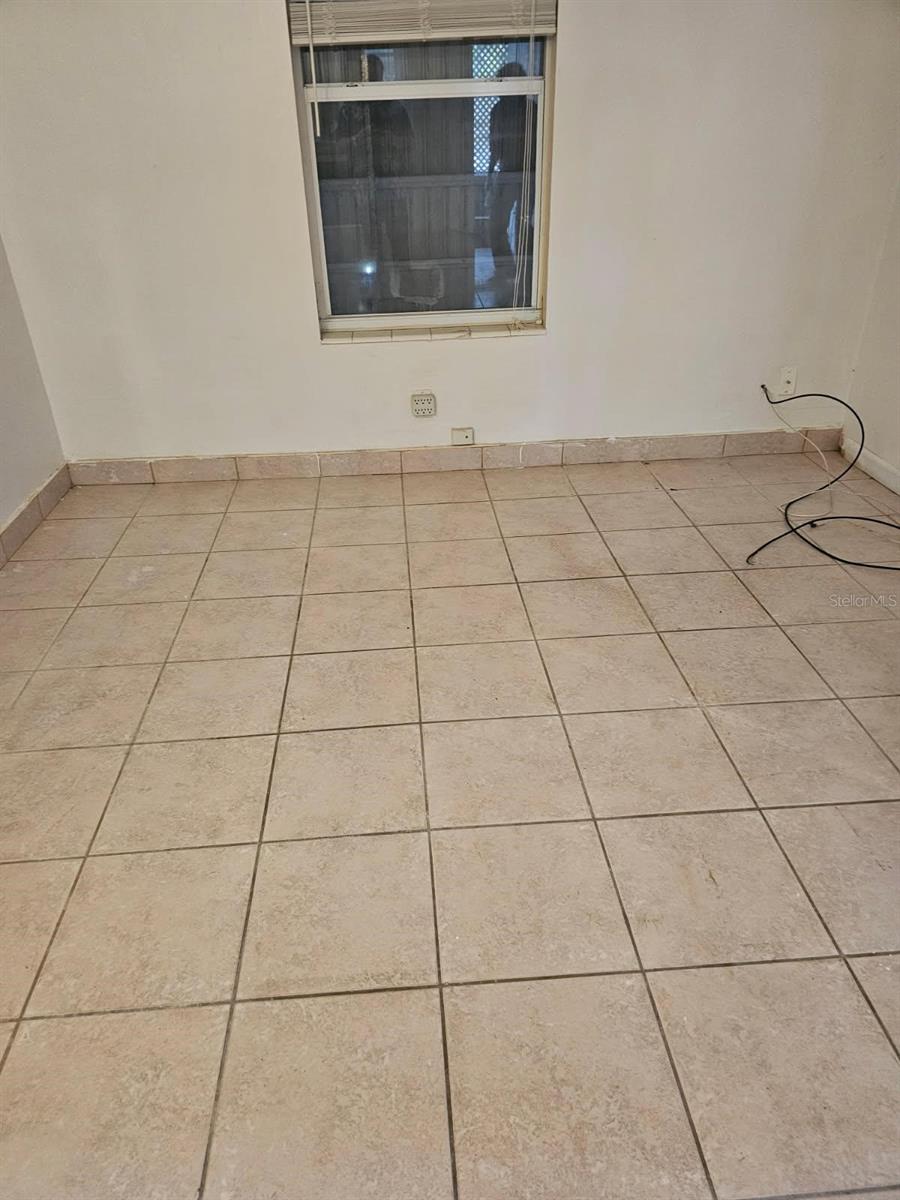 Image 11 of 17 For 1621 78th Way