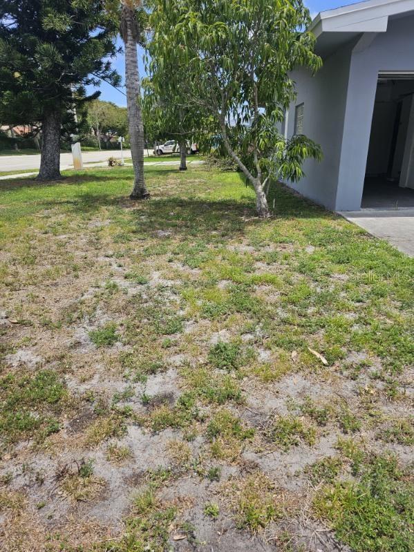 Image 4 of 17 For 1621 78th Way