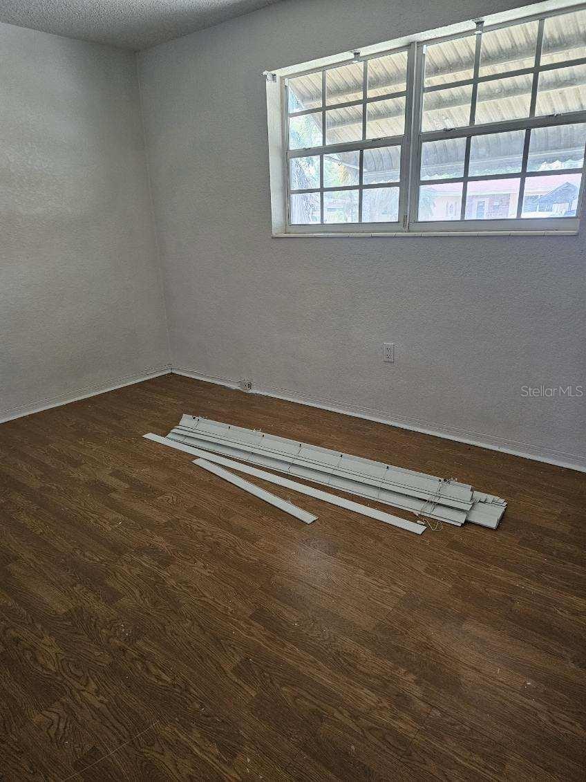 Image 6 of 17 For 1621 78th Way