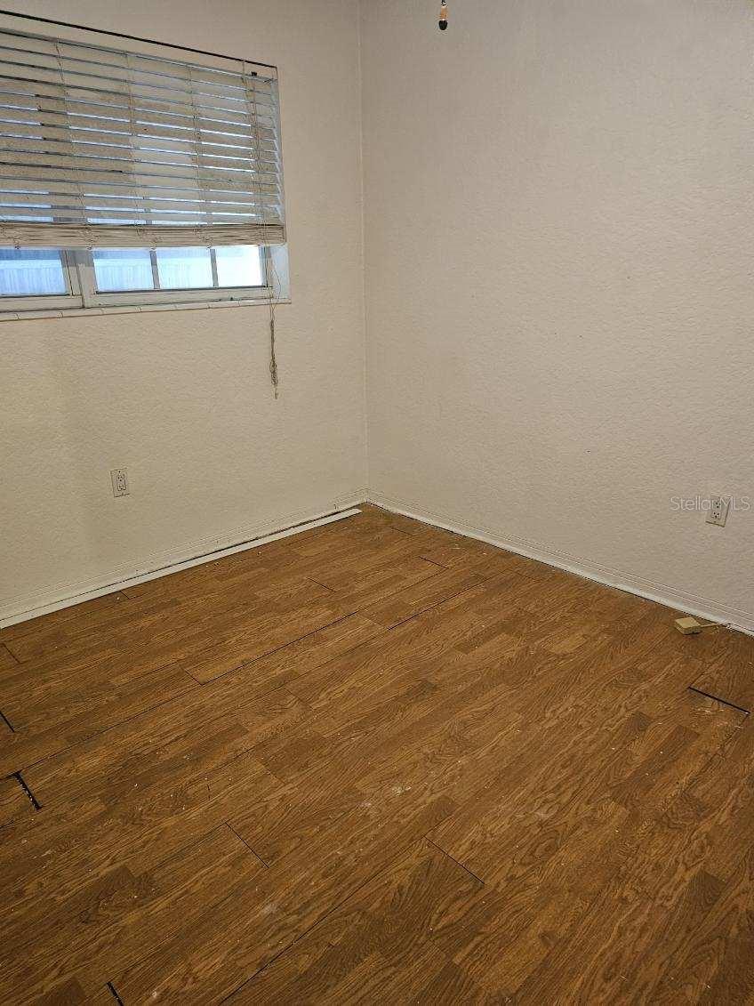 Image 9 of 17 For 1621 78th Way