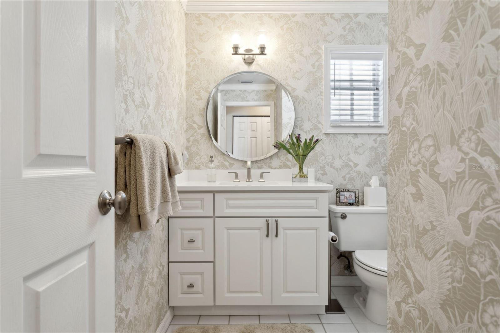 Listing photo id 8 for 3404 Villa Rosa Street