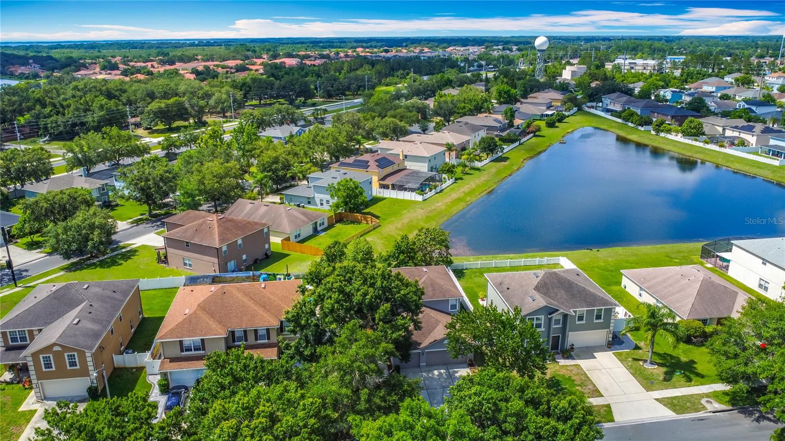 Image 3 of 60 For 3234 Amberley Park Circle