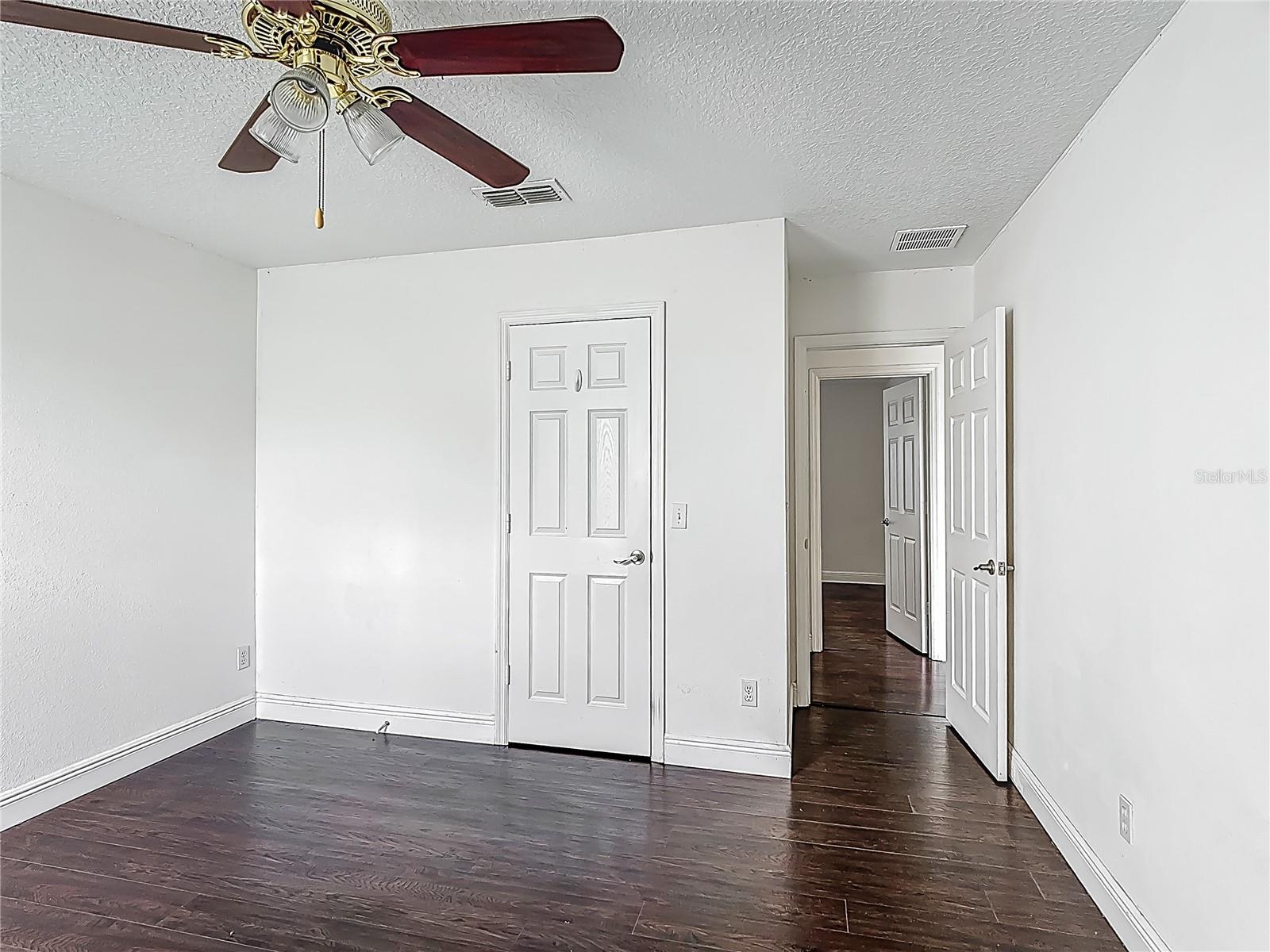 Image 36 of 60 For 3234 Amberley Park Circle