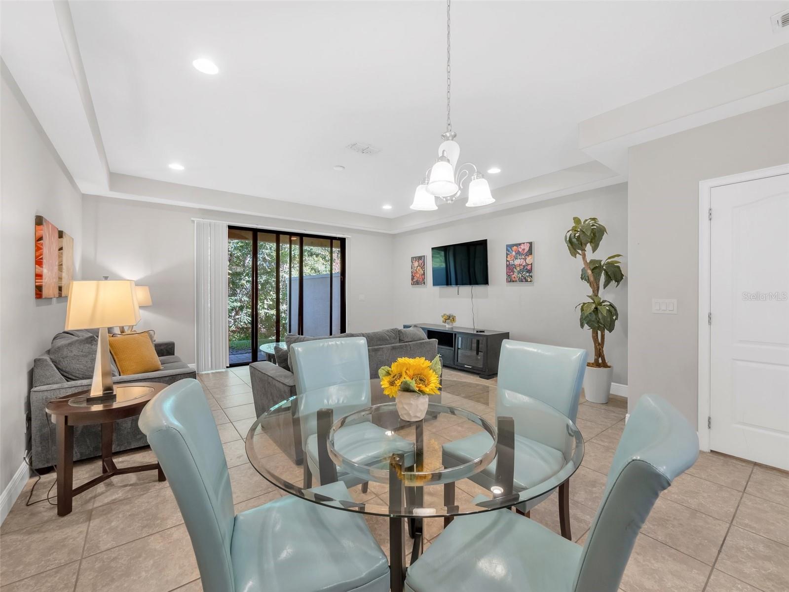 Image 9 of 58 For 8215 Roseville Boulevard