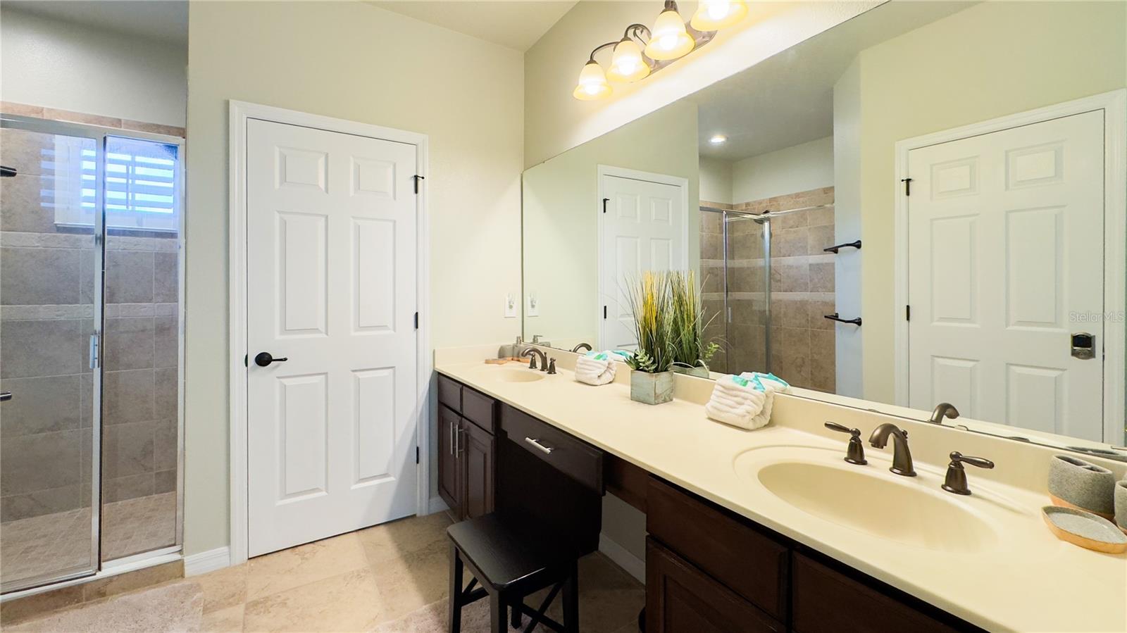 Image 38 of 69 For 206 Yellow Snapdragon Drive