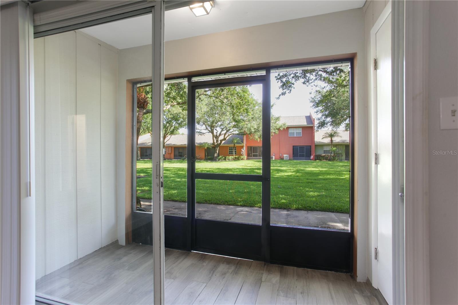 Image 13 of 28 For 4878 Tangerine Avenue 4878