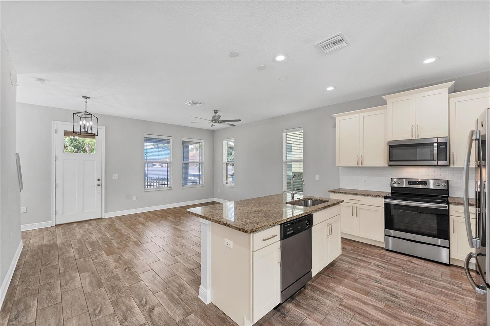 Image 15 of 45 For 3027 Spruce Street