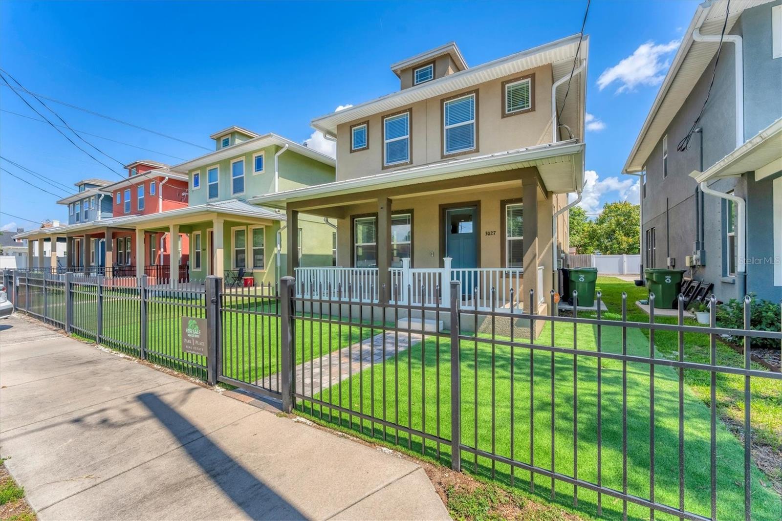 Image 2 of 45 For 3027 Spruce Street