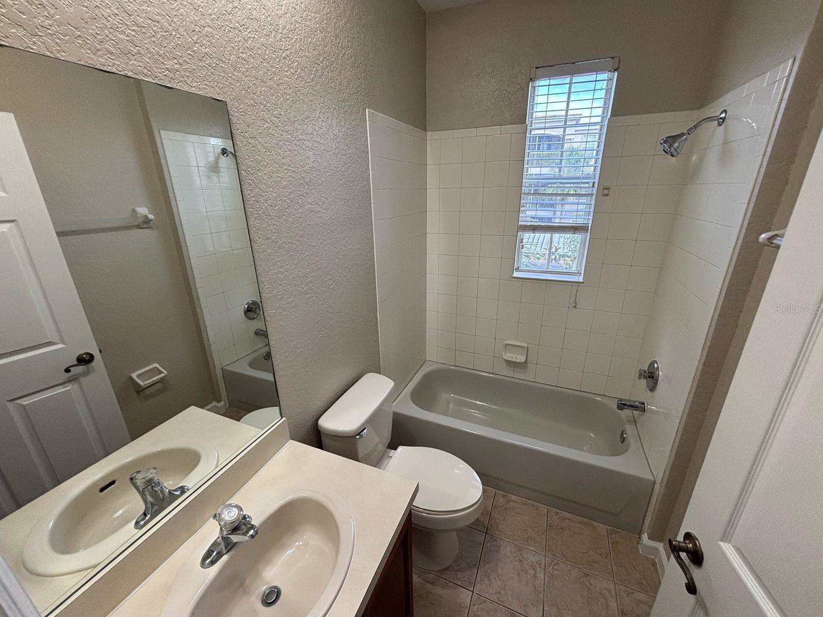 Image 10 of 18 For 3311 Whitestone Circle 207