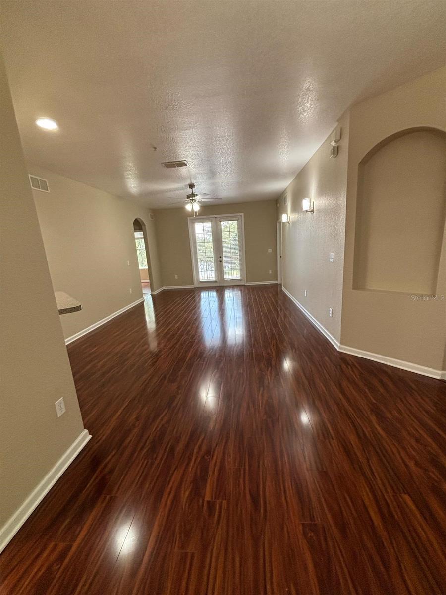 Image 3 of 18 For 3311 Whitestone Circle 207