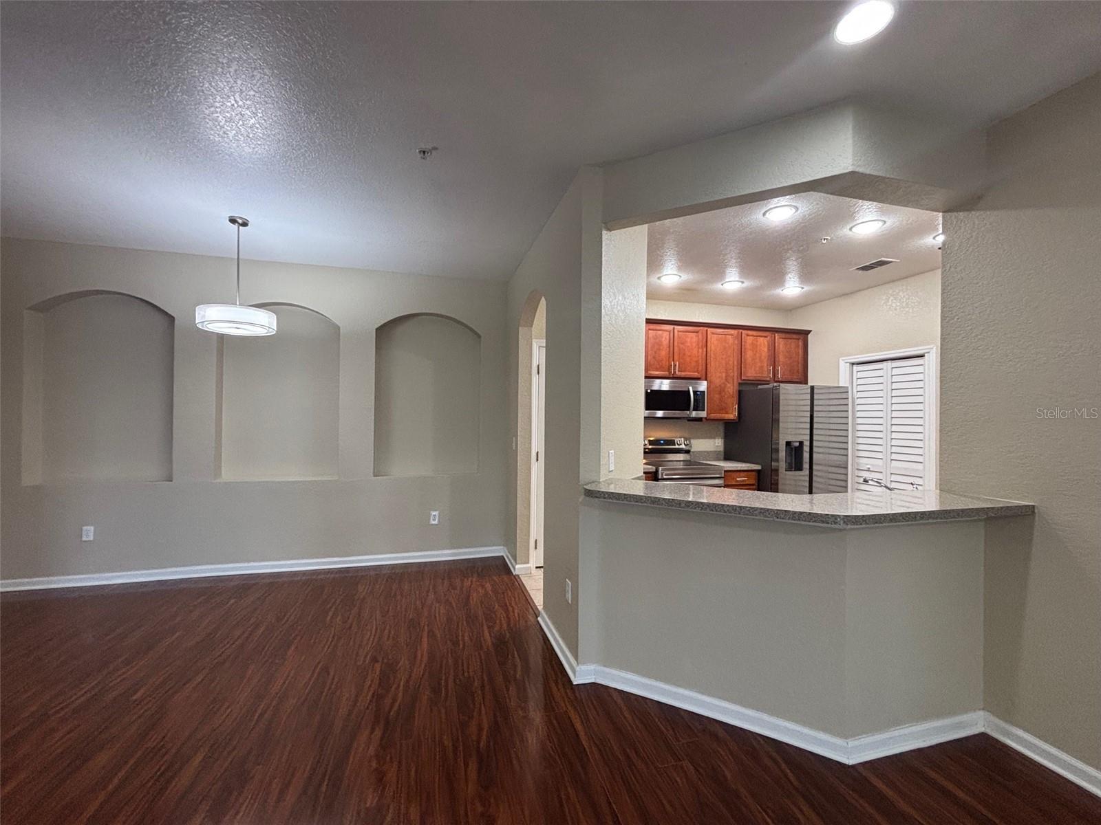 Image 7 of 18 For 3311 Whitestone Circle 207