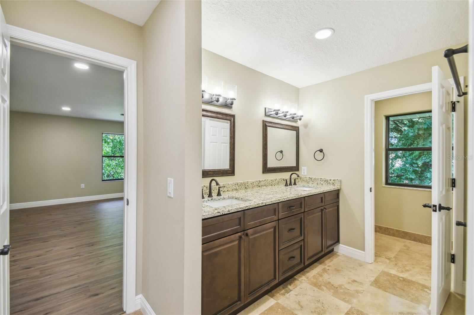 Image 17 of 44 For 33925 Highland Road