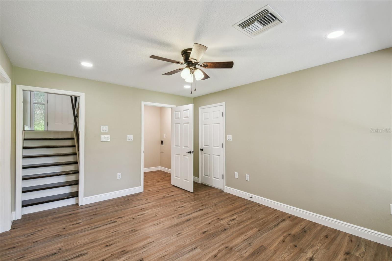 Image 22 of 44 For 33925 Highland Road