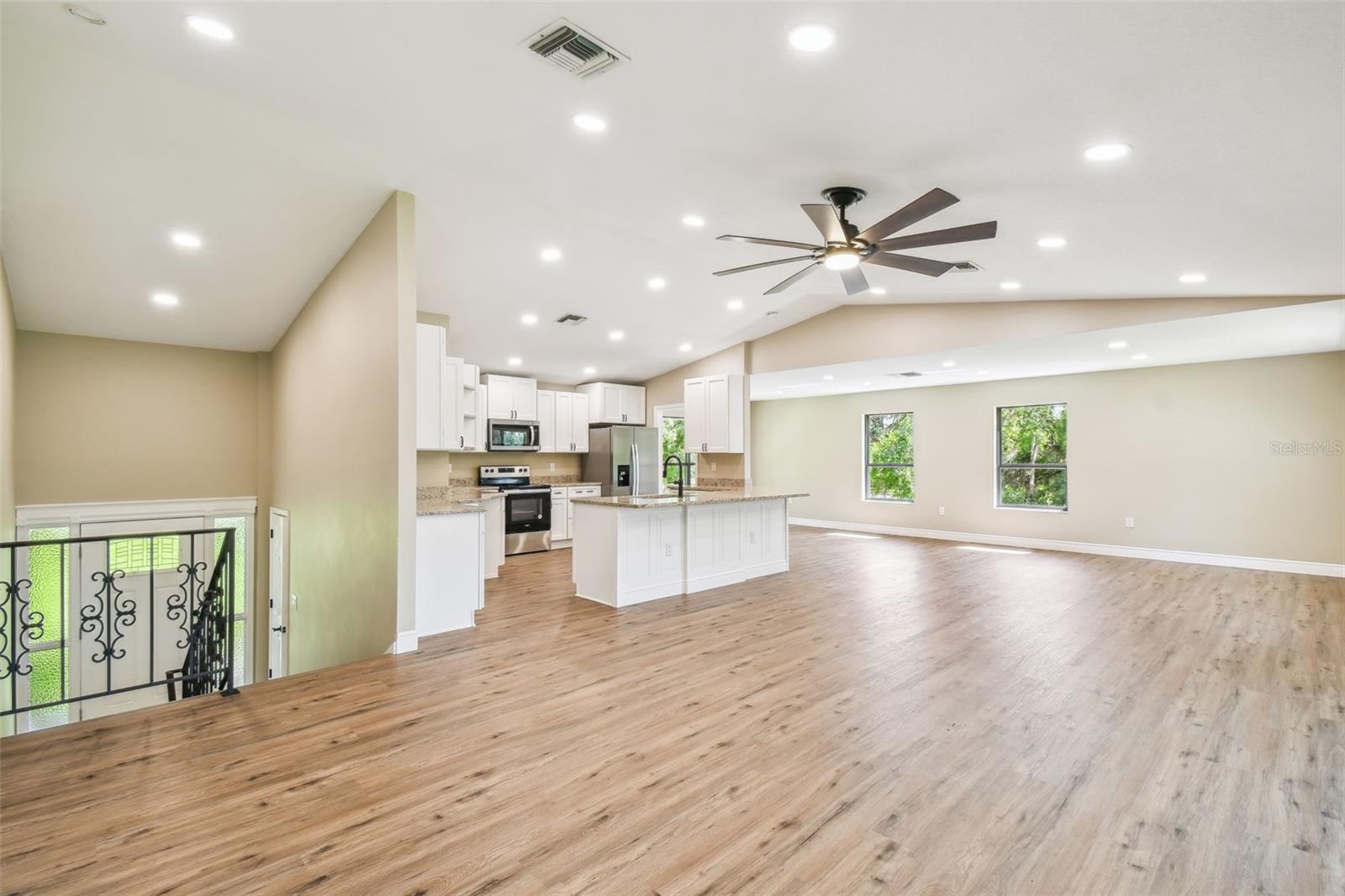 Image 6 of 44 For 33925 Highland Road
