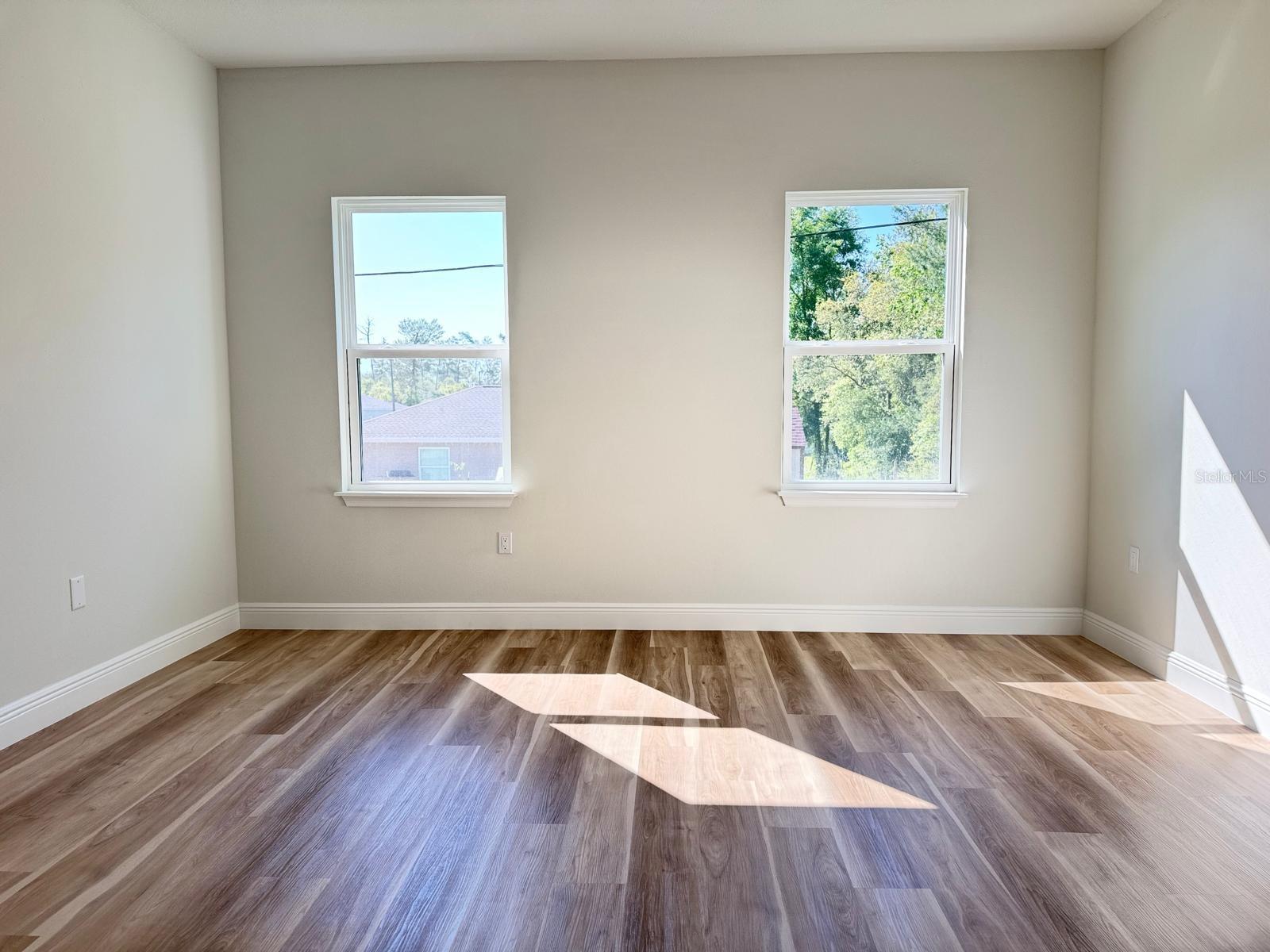 Image 18 of 42 For 16494 54th Court Road